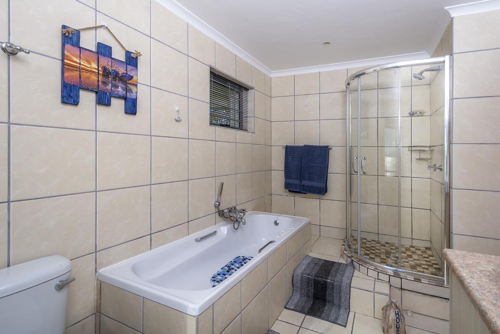 The White House Apartment Mossel Bay Exterior photo
